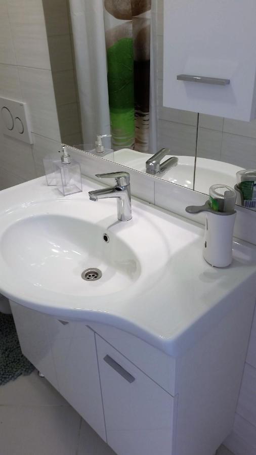 Guesthouse Iva Хвар Экстерьер фото