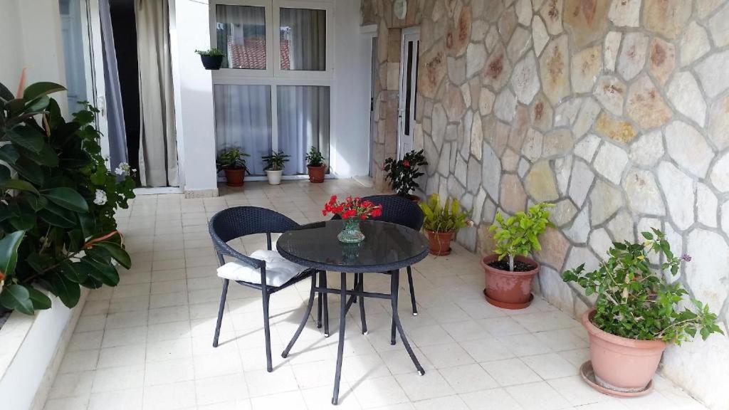 Guesthouse Iva Хвар Экстерьер фото