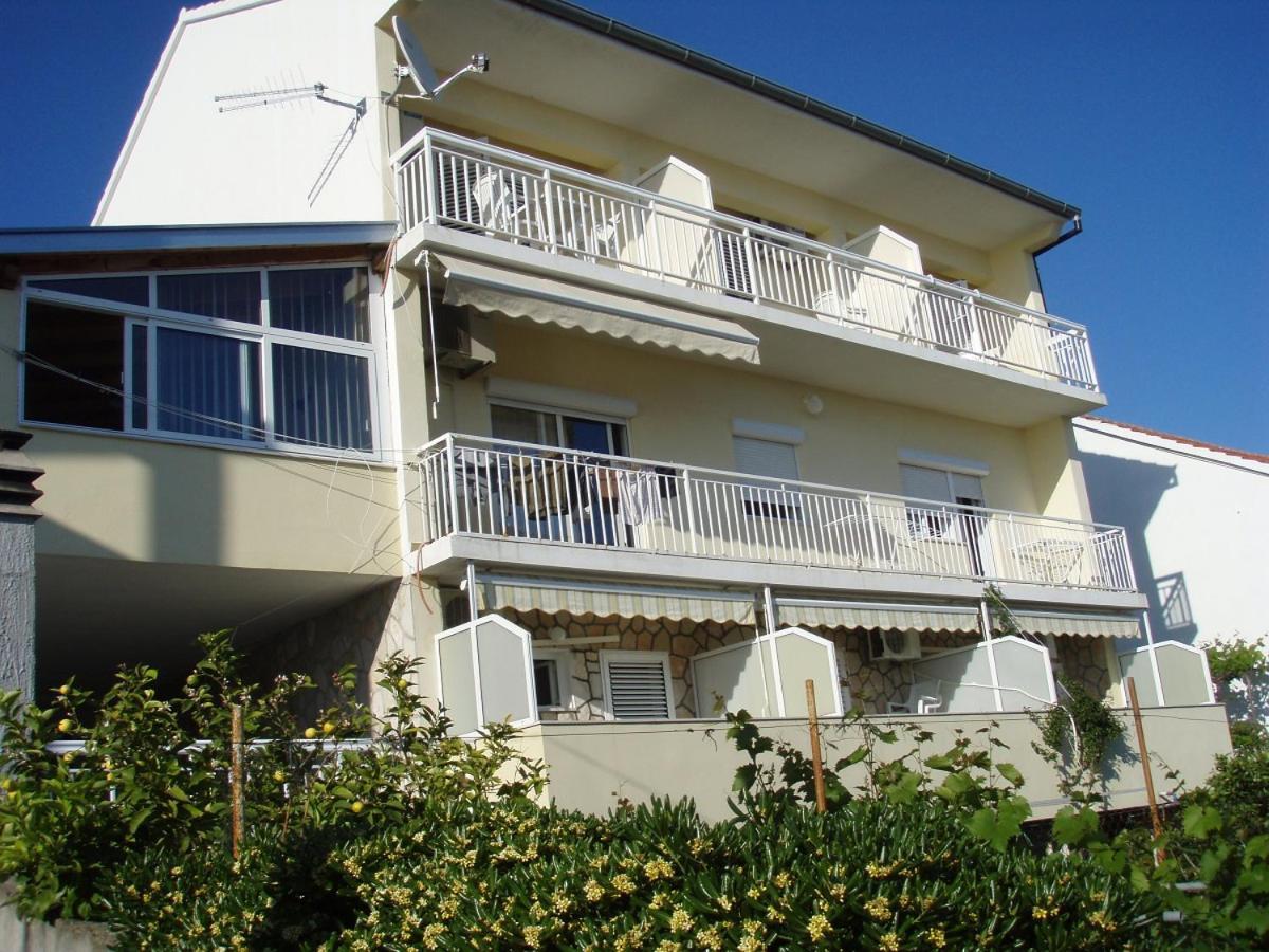 Guesthouse Iva Хвар Экстерьер фото