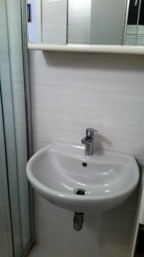 Guesthouse Iva Хвар Экстерьер фото