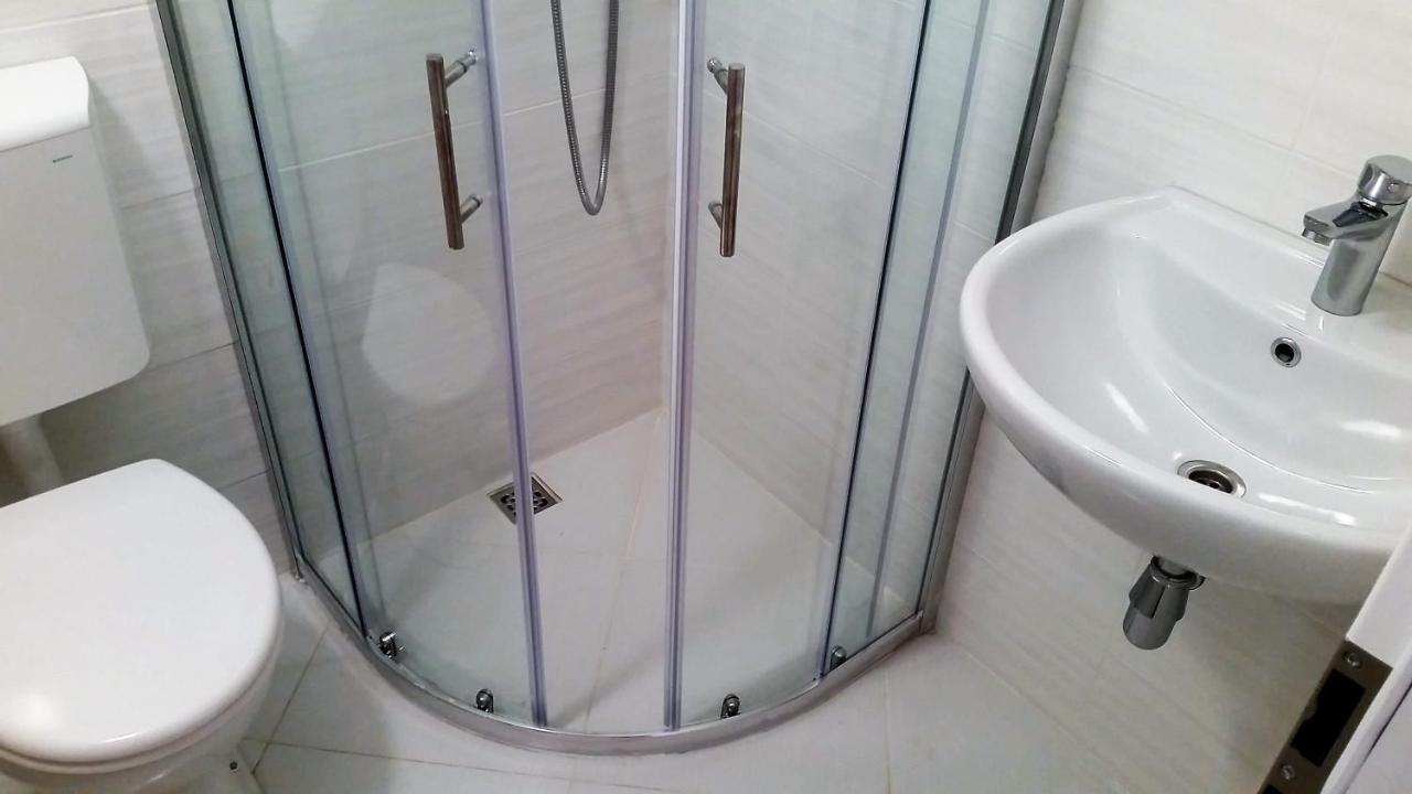 Guesthouse Iva Хвар Экстерьер фото
